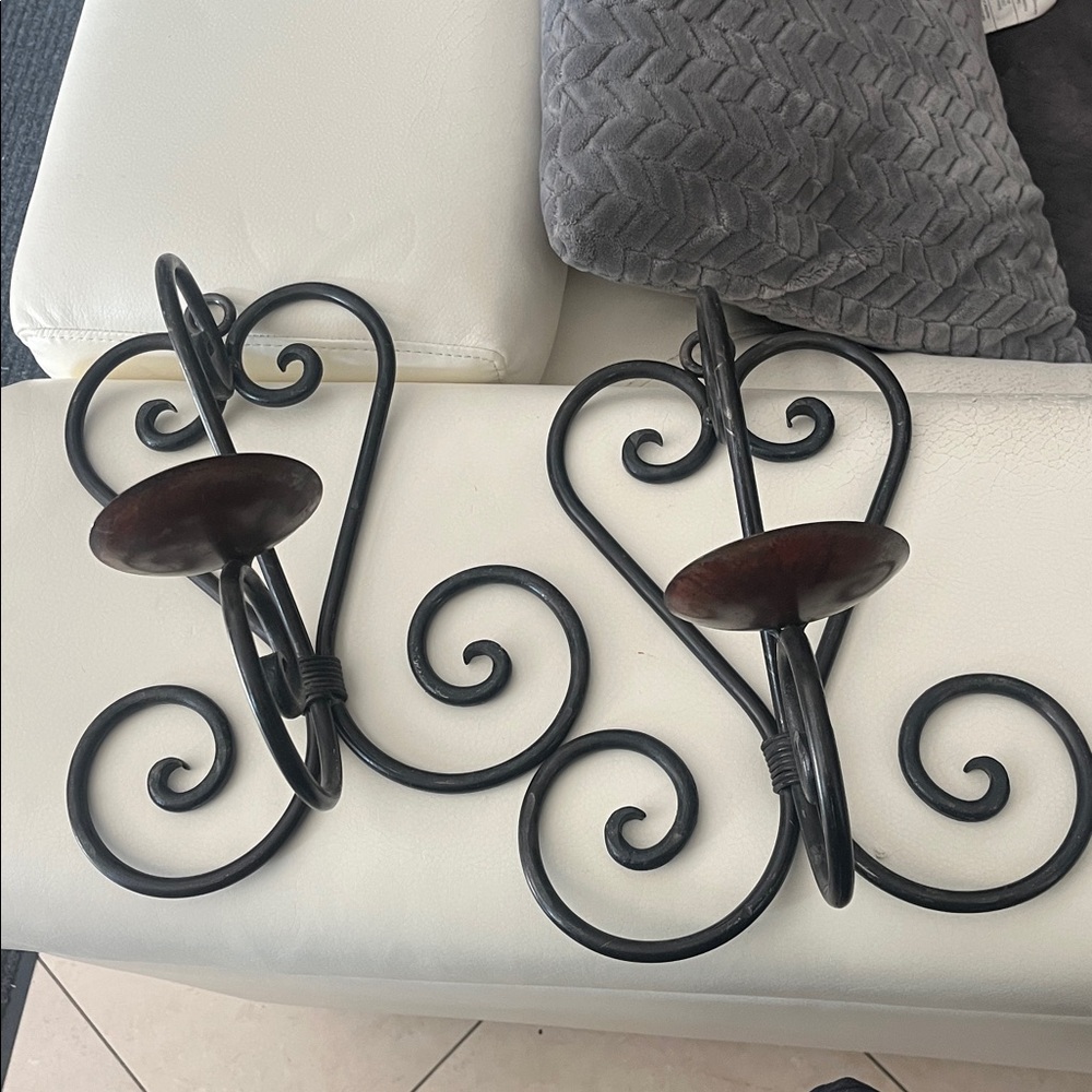 2 Metal Wall Sconce with Brown Holder